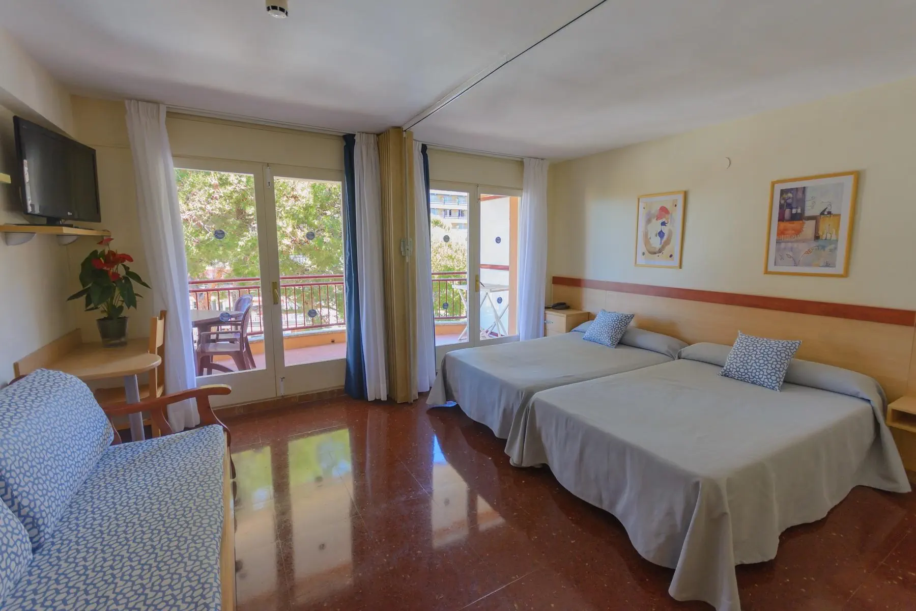 HOTEL Albatros Family