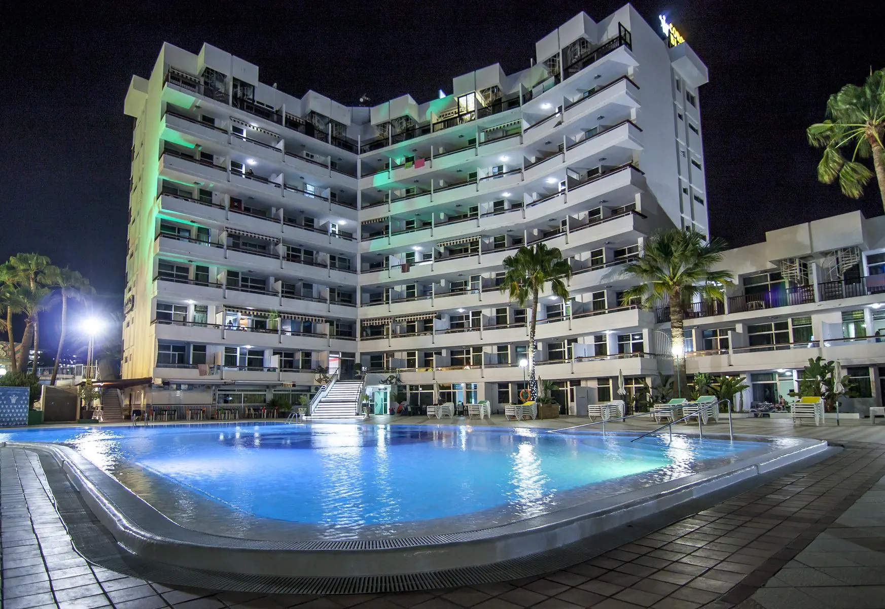 HOTEL Corona Blanca