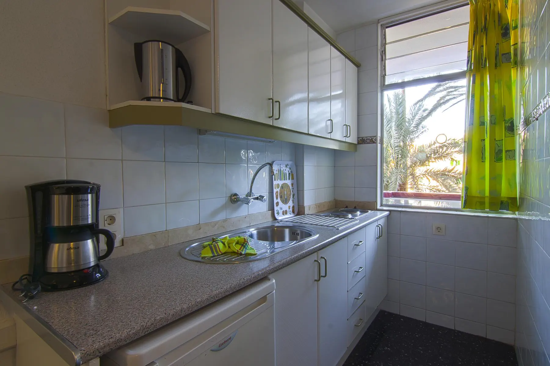 HOTEL Corona Blanca