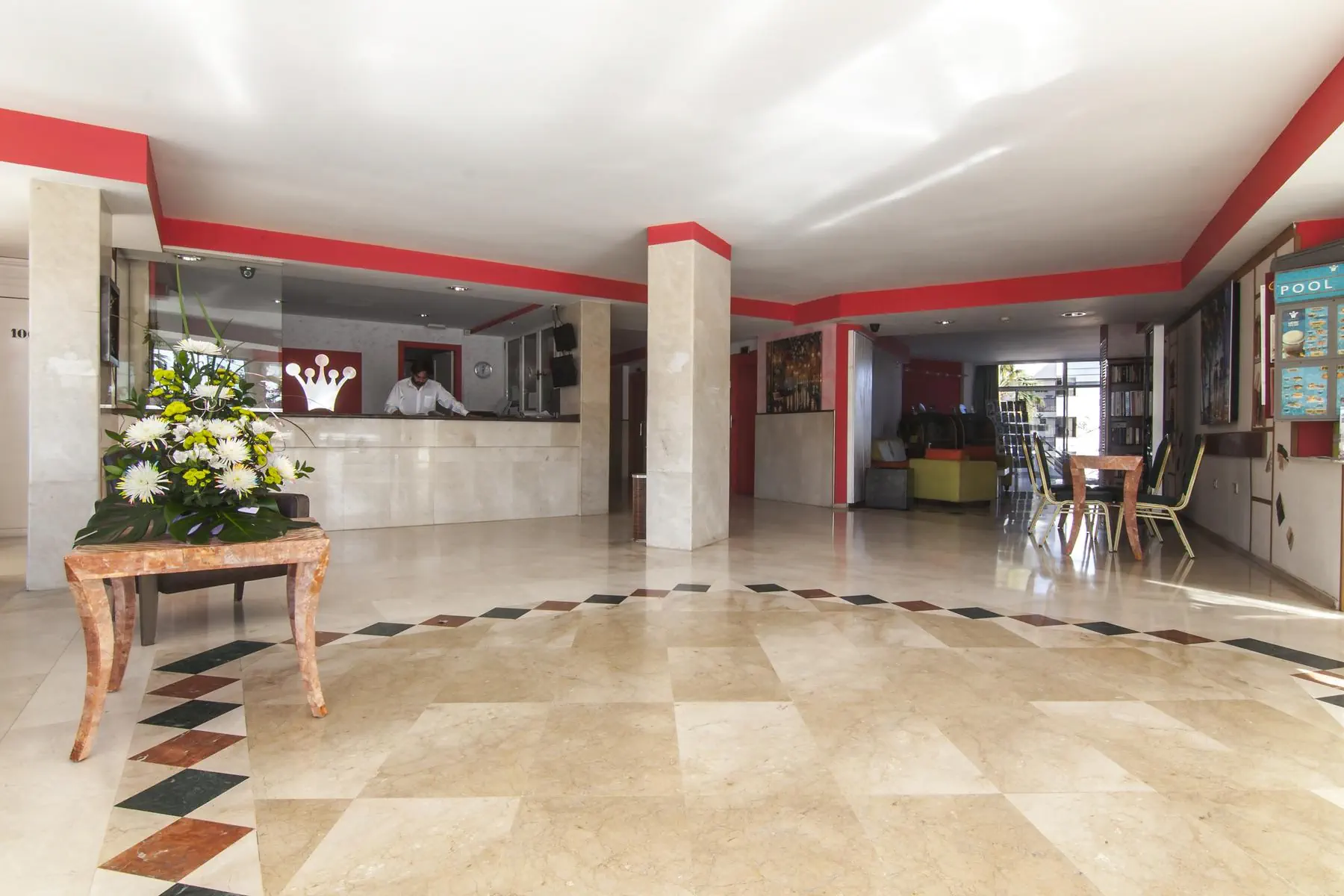 HOTEL Corona Blanca