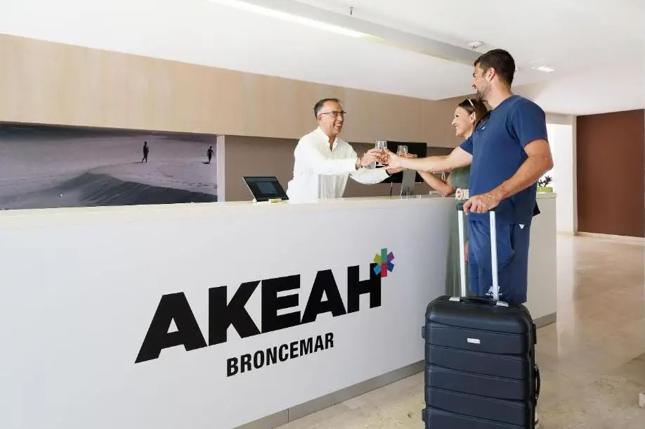 HOTEL AKEAH Broncemar Hotel