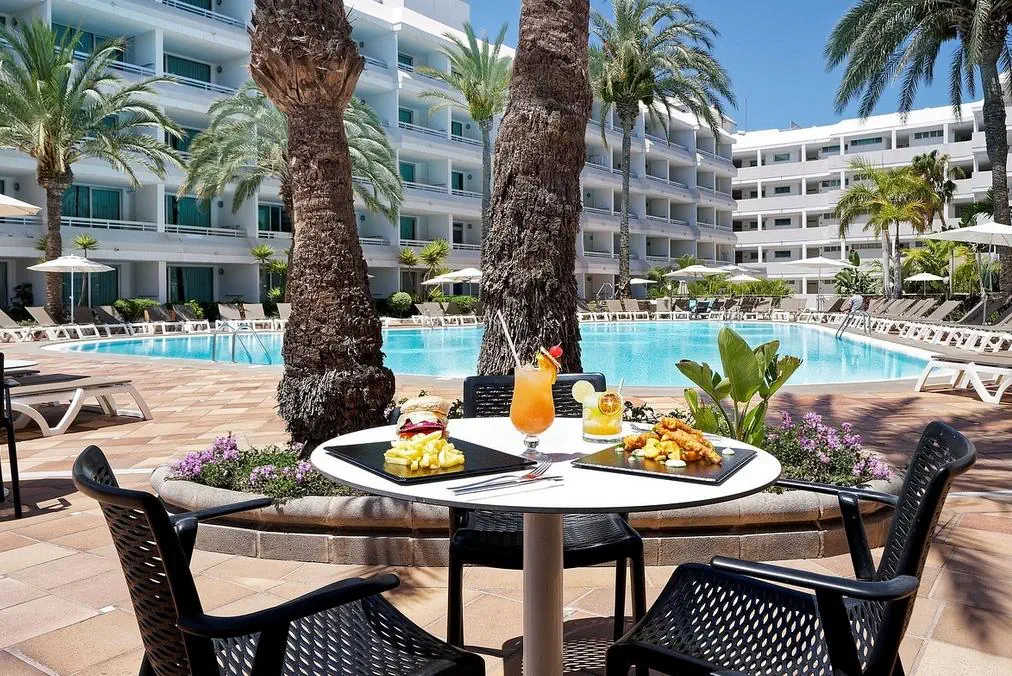 HOTEL AKEAH Broncemar Hotel
