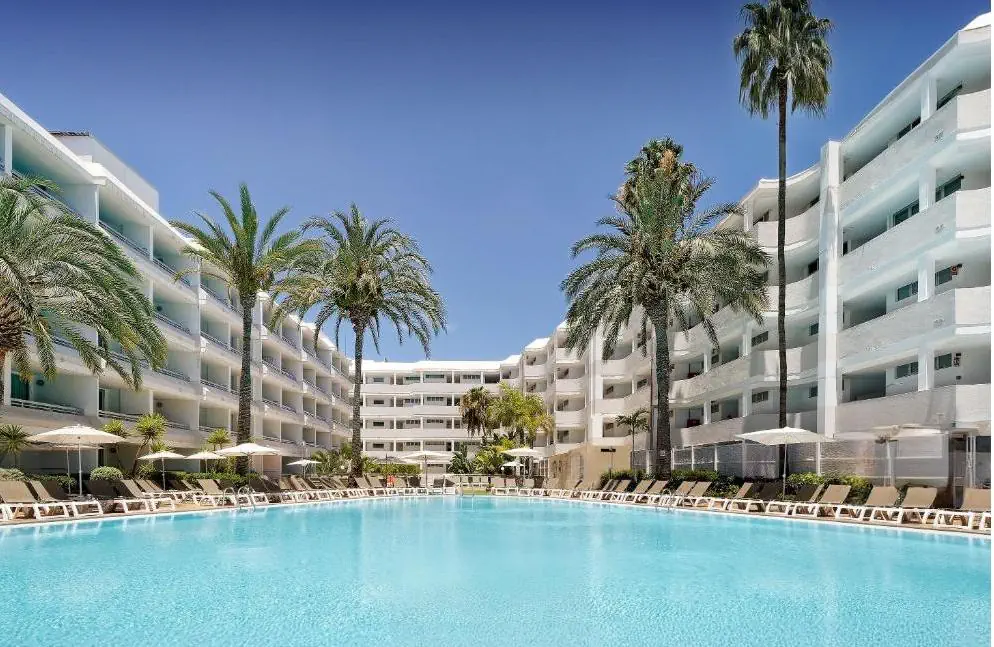 AKEAH Broncemar Hotel