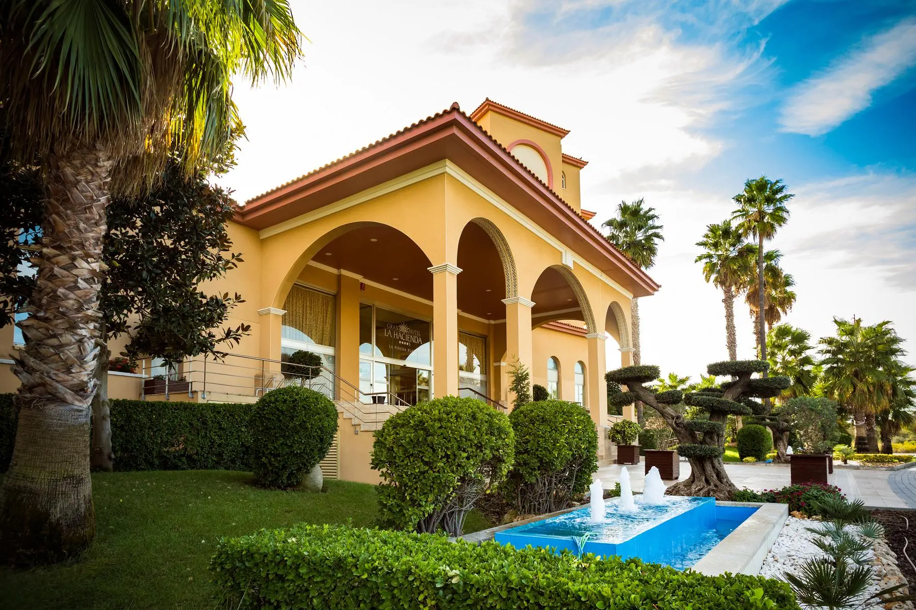HOTEL Ohtels La Hacienda