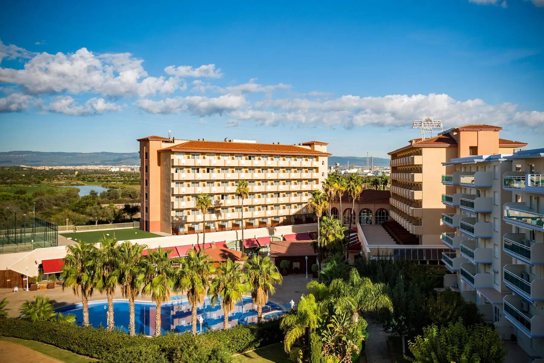 HOTEL Ohtels La Hacienda