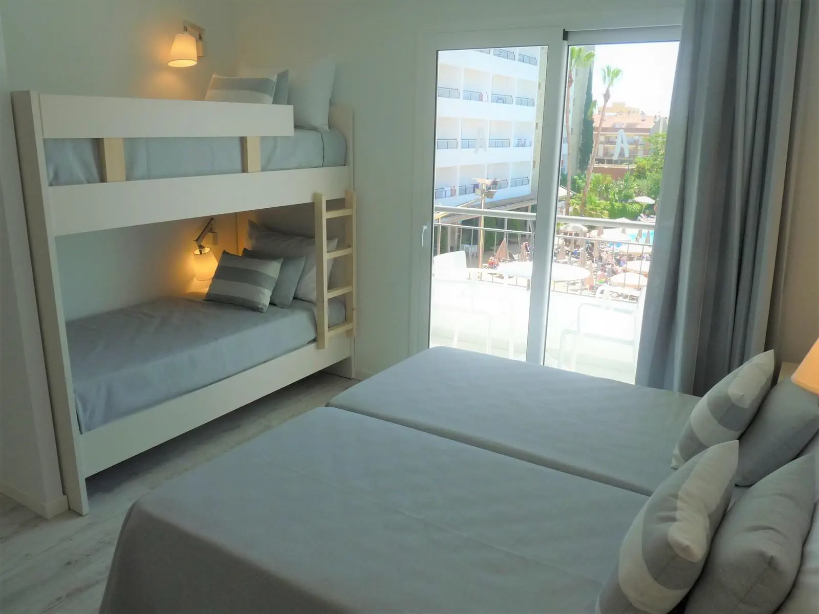 HOTEL FERGUS Club Pineda Splash