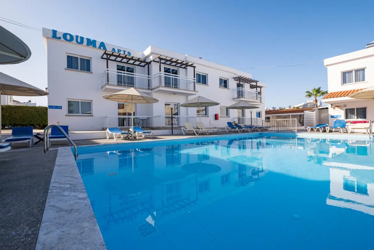 Anais Bay Apartments (Louma)