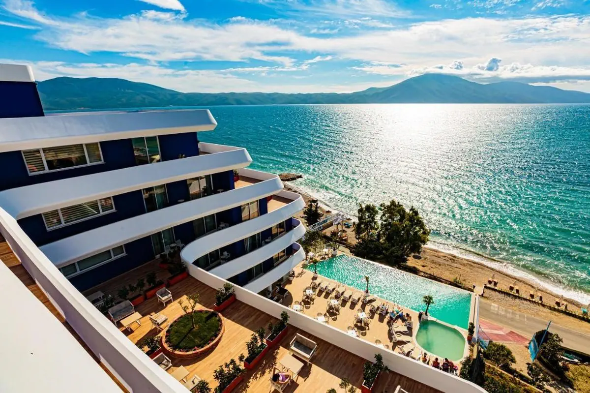 Regina Blue Hotel