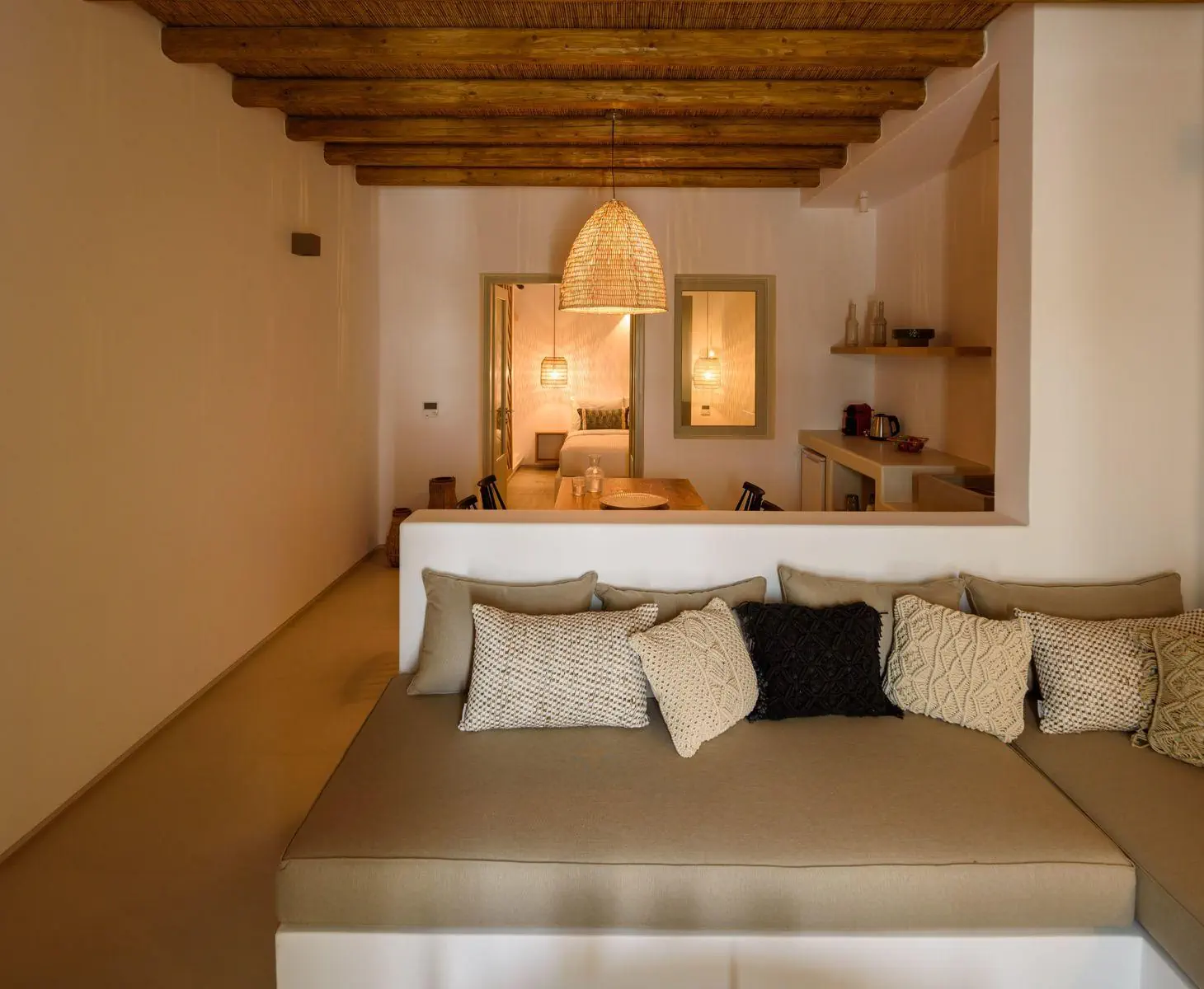 HOTEL Este Luxury Suites
