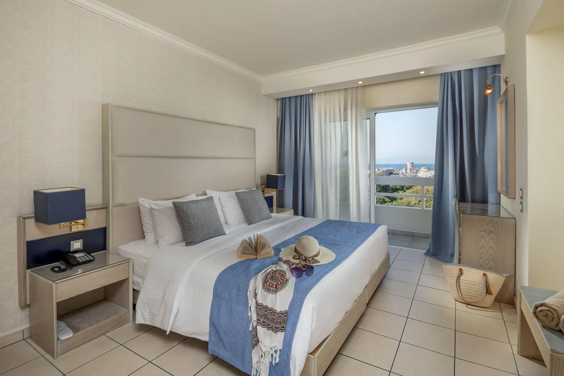HOTEL Athineon Hotel