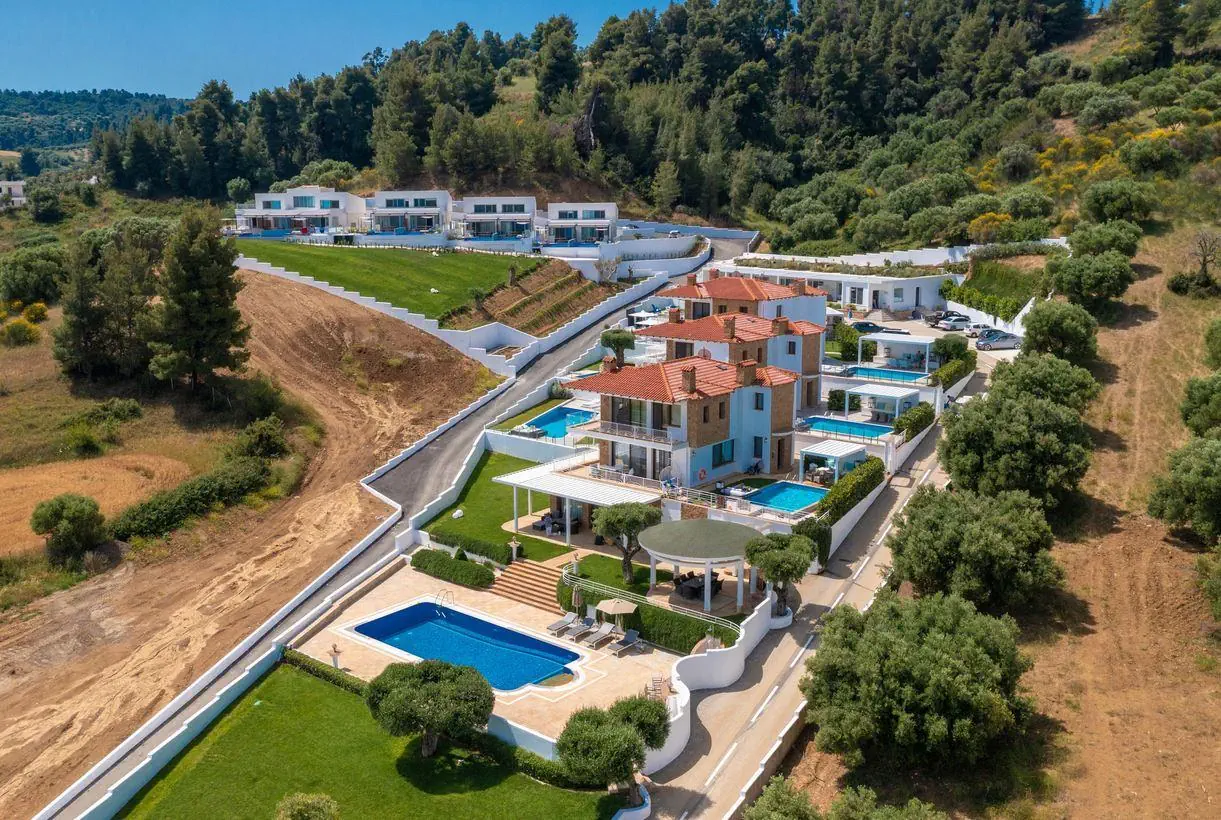 VILLA D ORO LUXURY VILLAS & SUITES