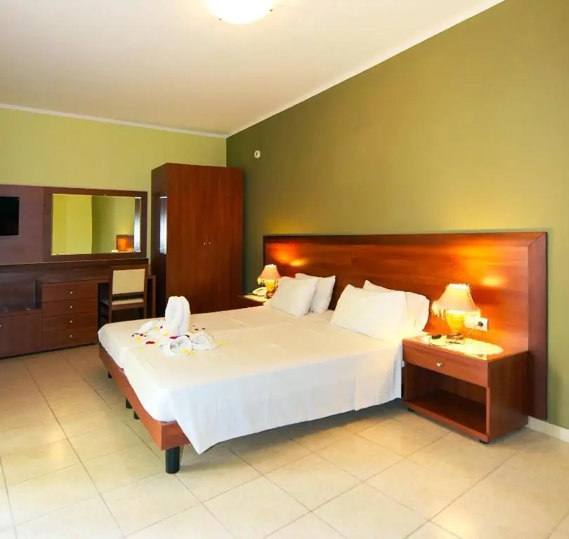 HOTEL Esmeralda Hotel