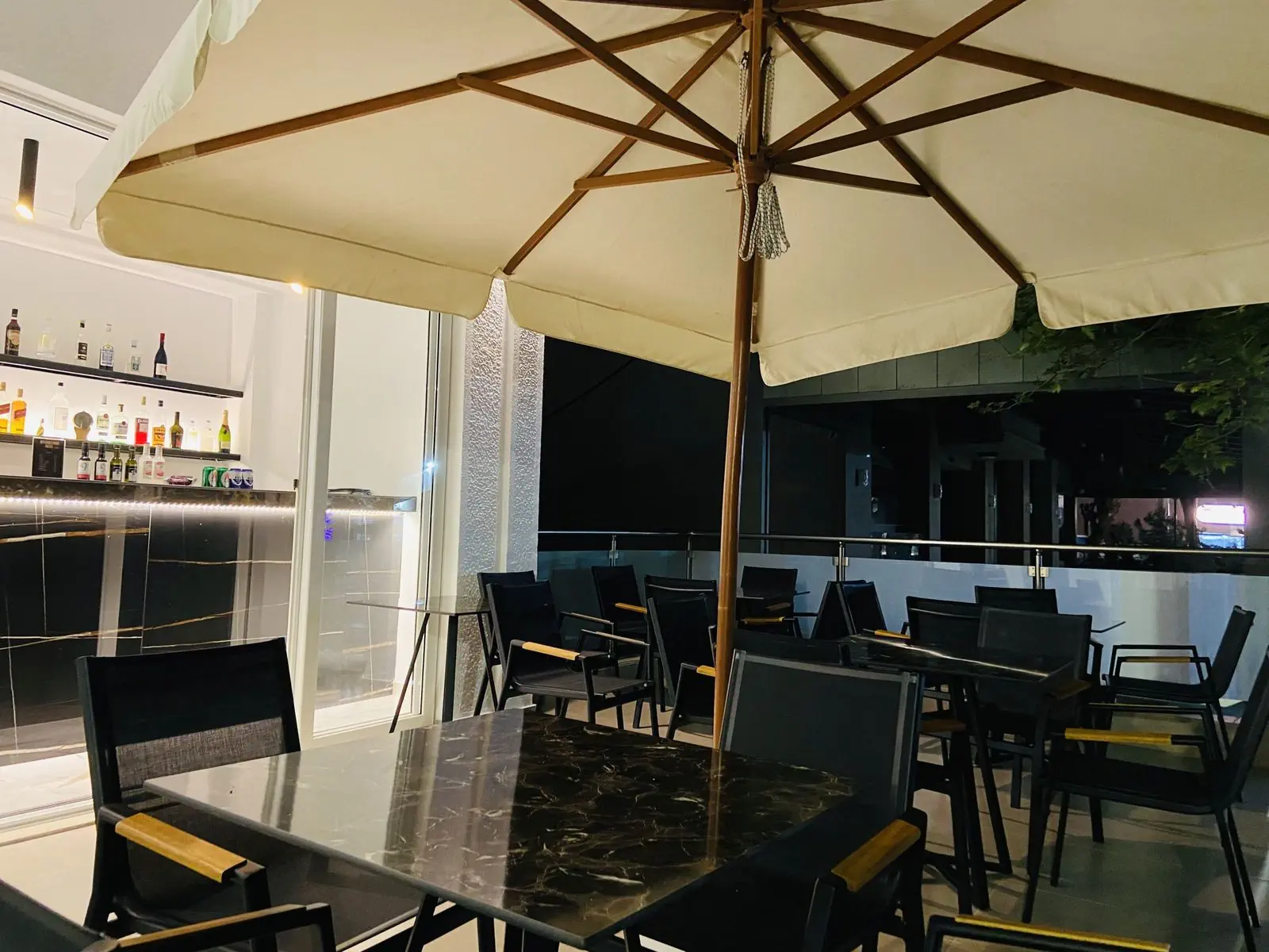 International (Rodos) - zdjęcie 13