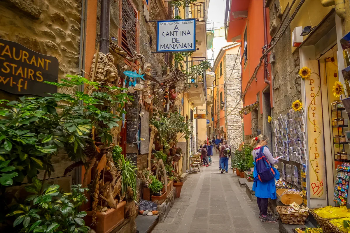 Hotel: DJ LLORET Paryż i Cinque Terre