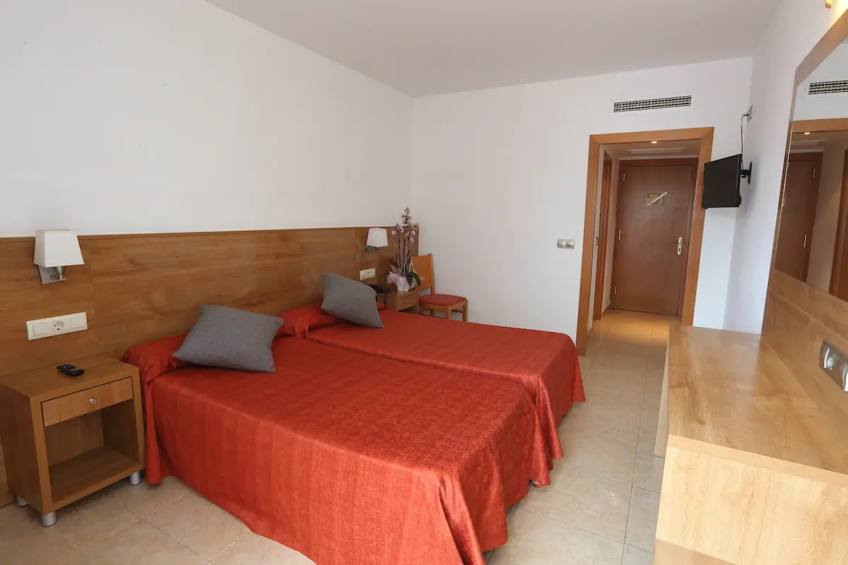 Hotel: DJ LLORET Paryż i Cinque Terre
