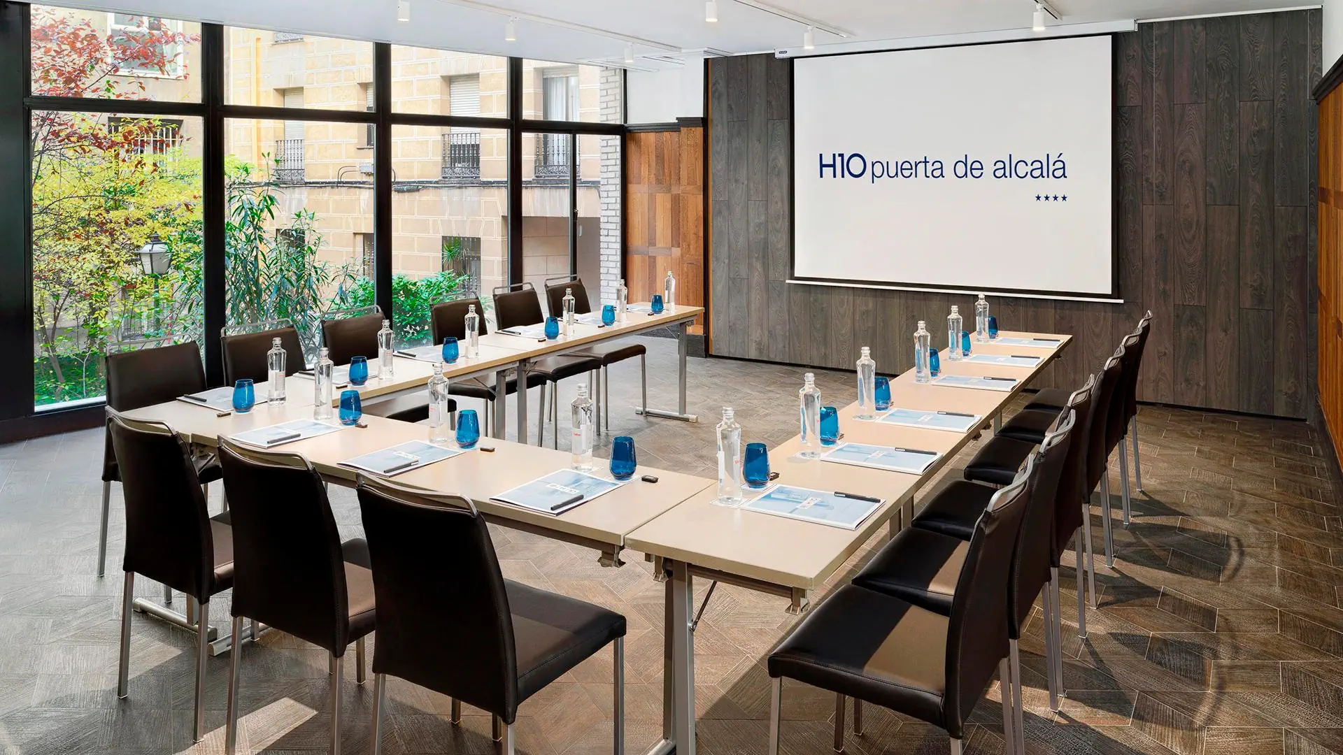 H10 Puerta de Alcala - zdjęcie 14