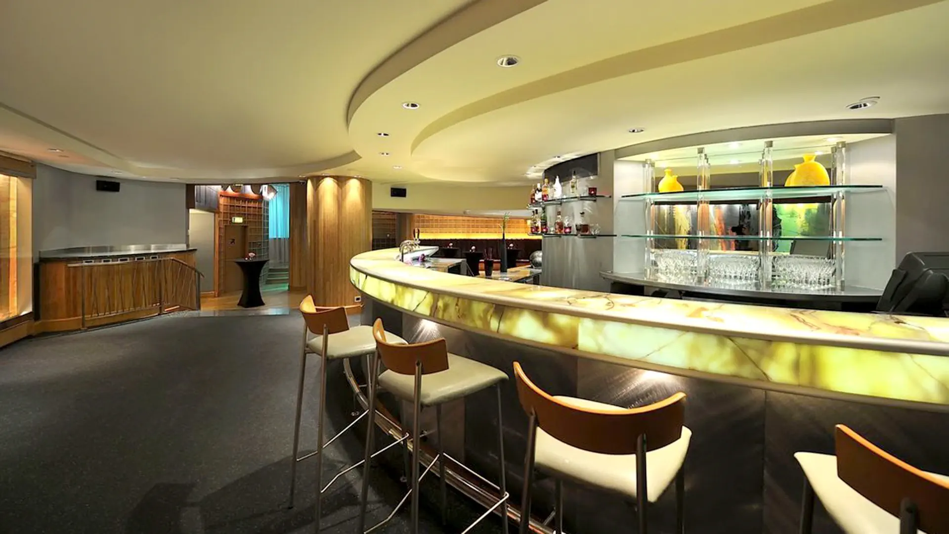 Regent Warsaw (ex Hyatt Regency)