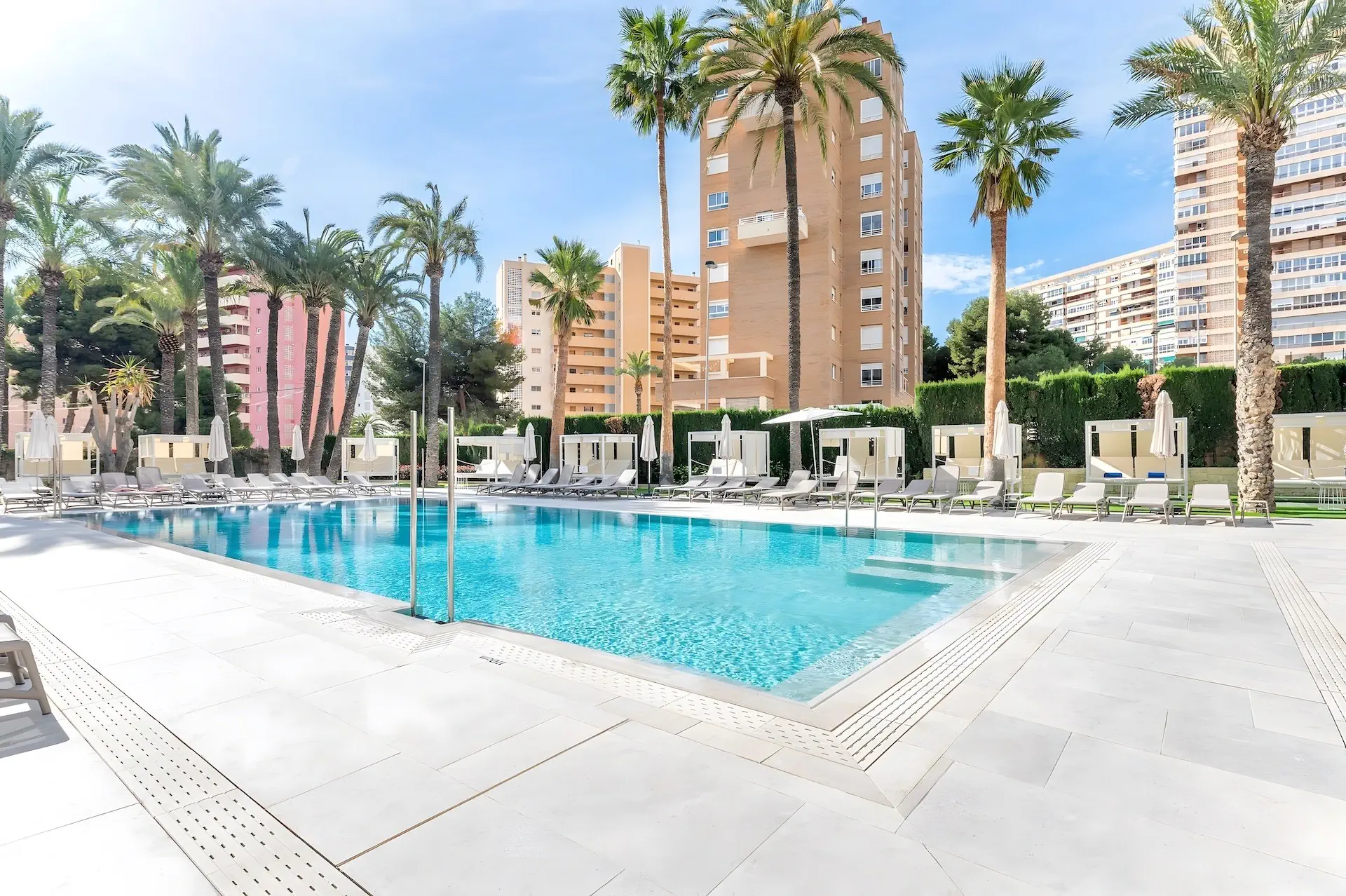 Port Alicante (ex. Holiday Inn)
