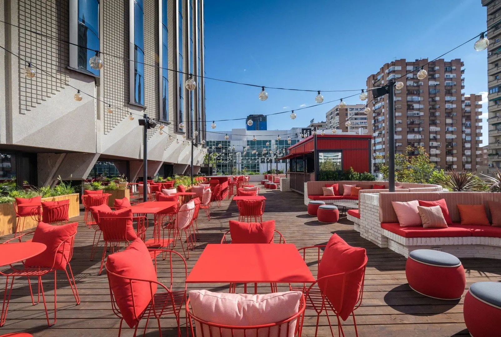Canopy by Hilton Madrid Castellana (ex. Holiday Inn Madrid - Bernabeu)