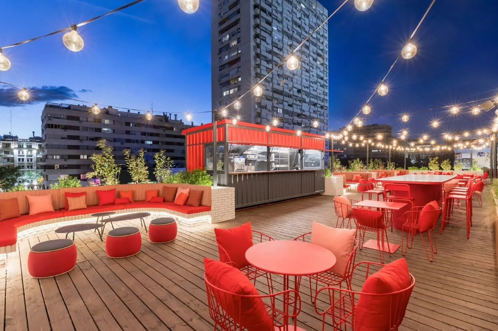 Canopy by Hilton Madrid Castellana (ex. Holiday Inn Madrid - Bernabeu)