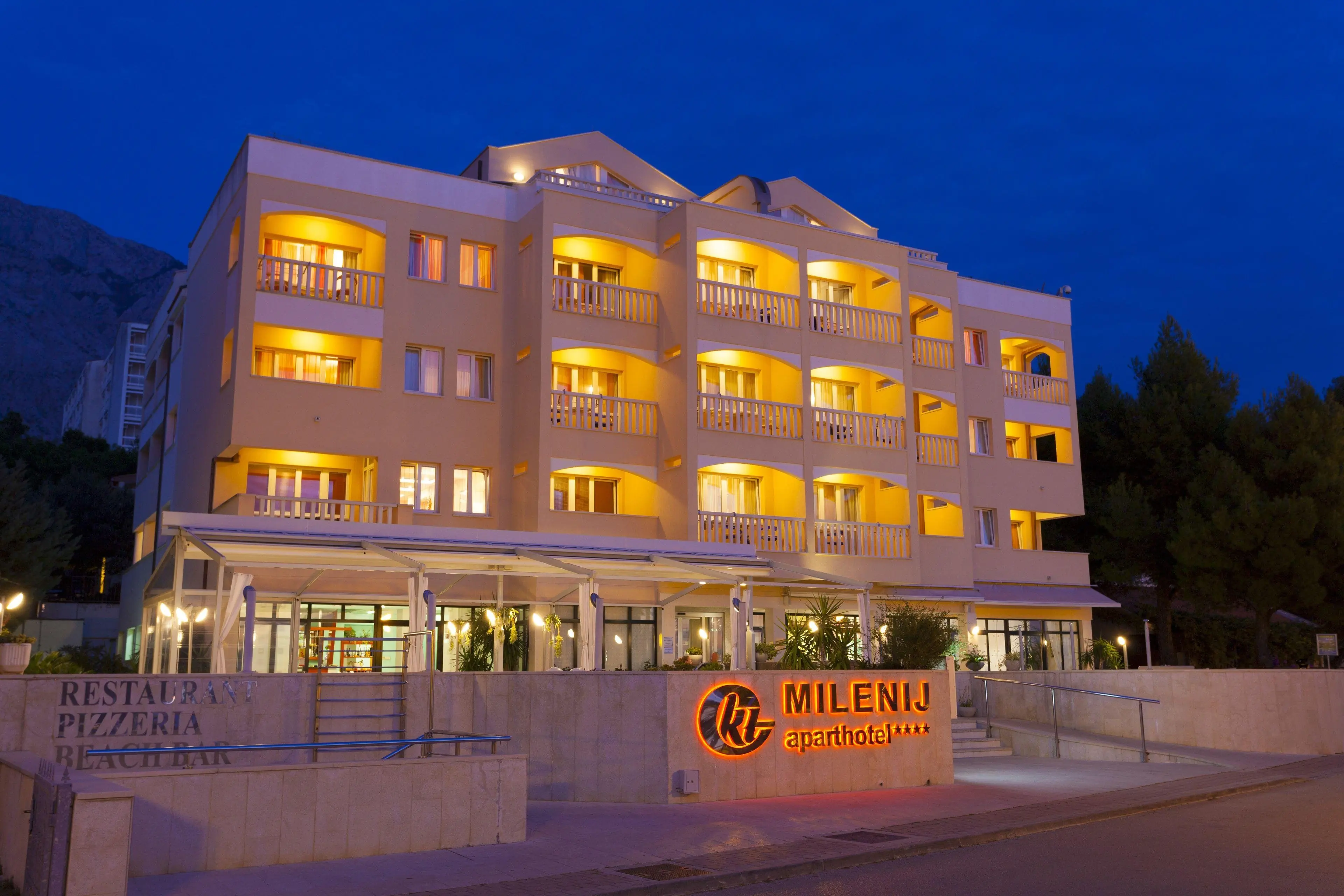 Aparthotel Milenij (Baska Voda)
