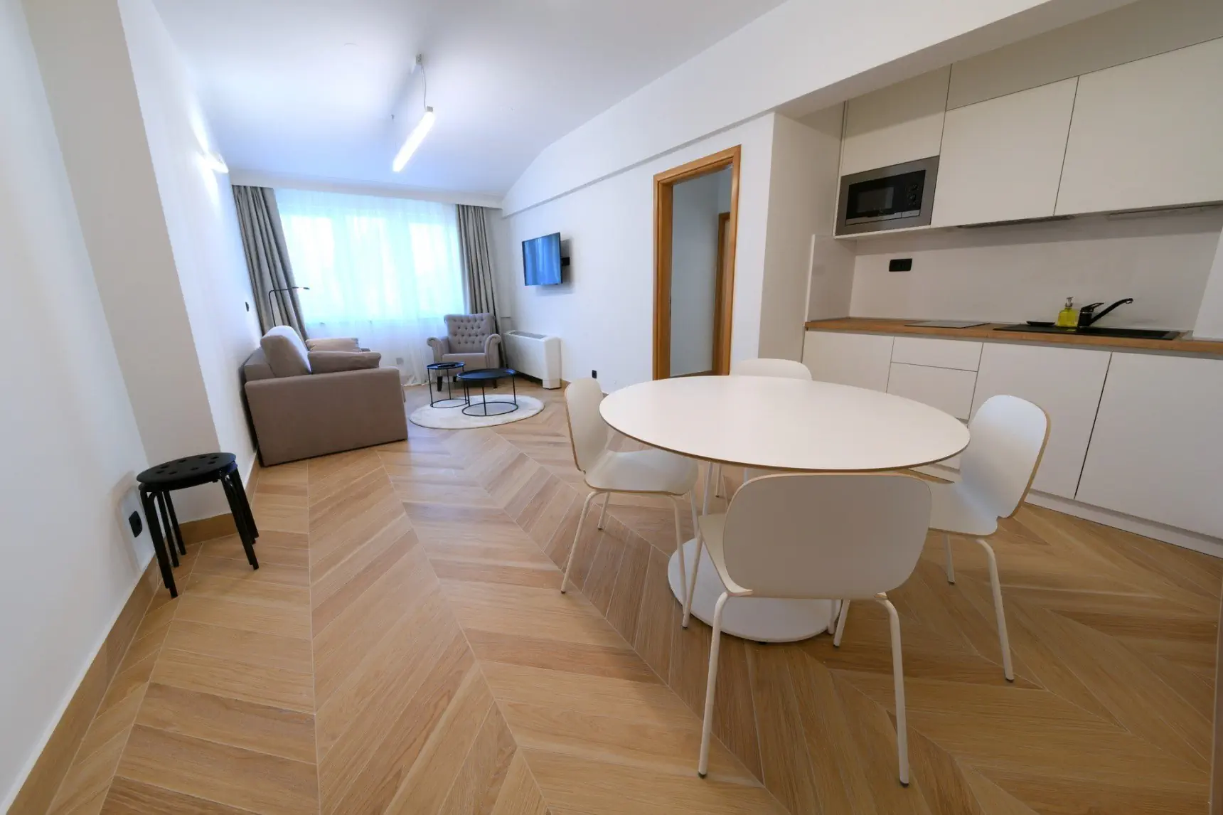 Aparthotel Milenij (Baska Voda)