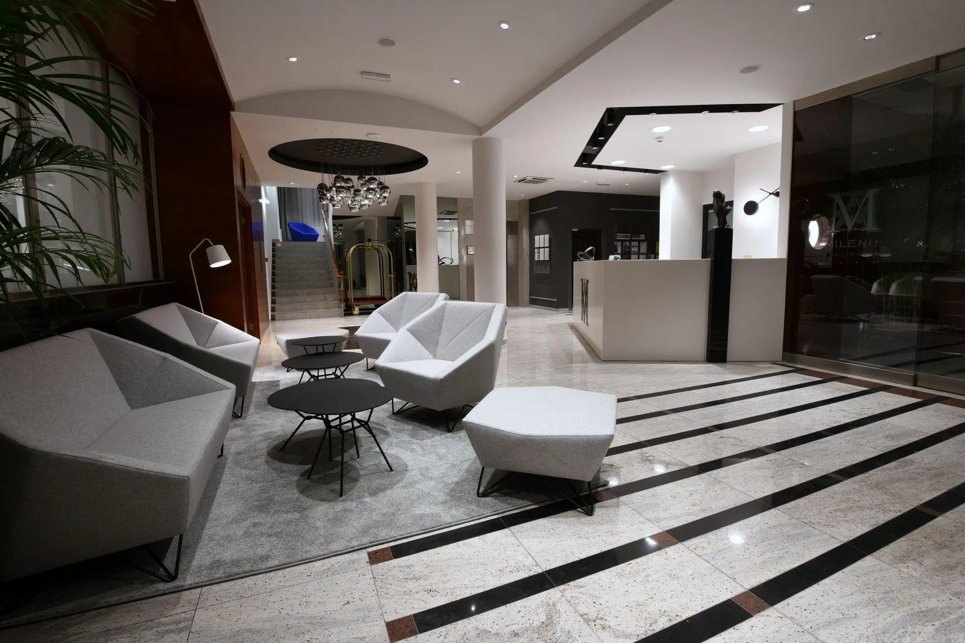 Aparthotel Milenij (Baska Voda)