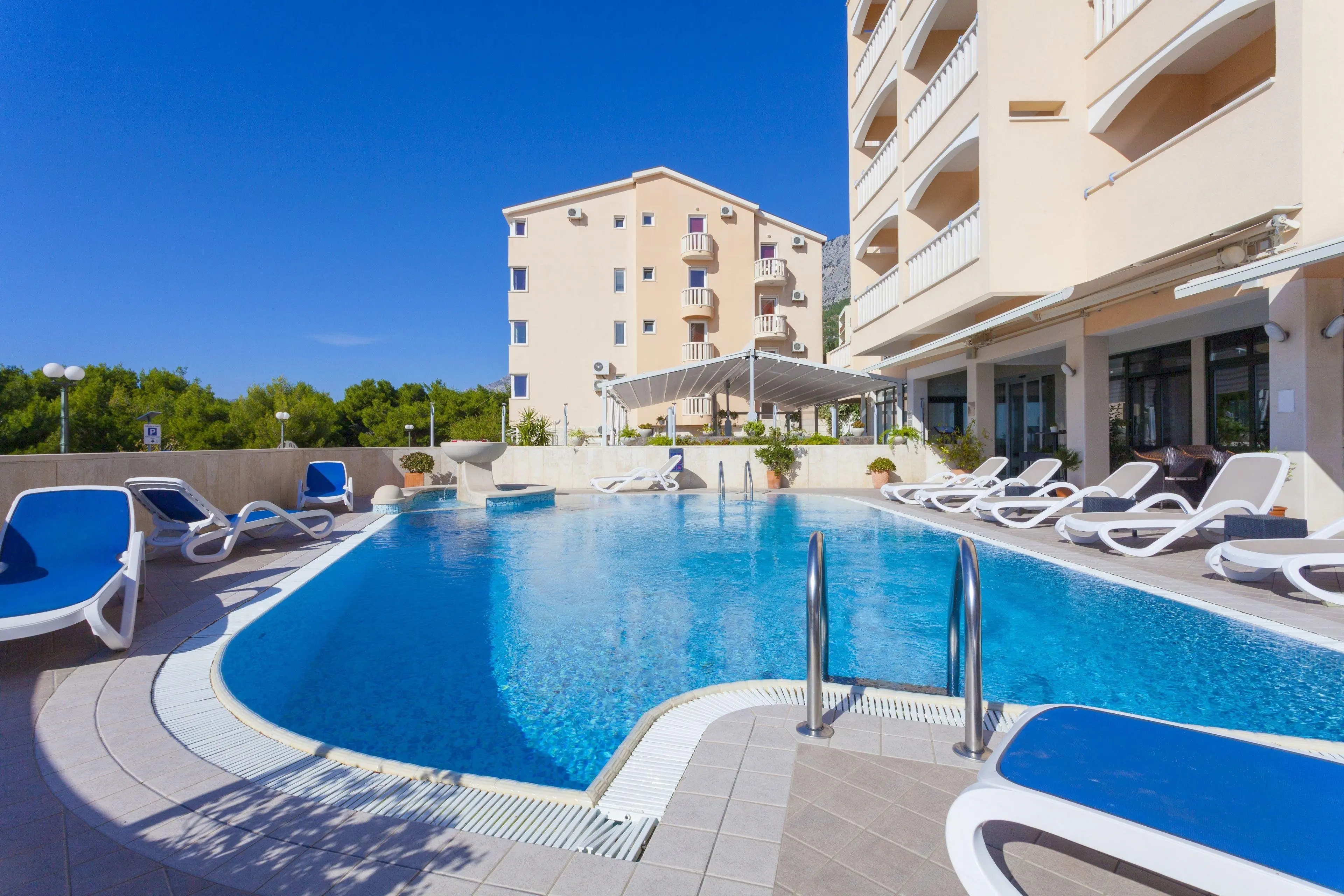 Aparthotel Milenij (Baska Voda)