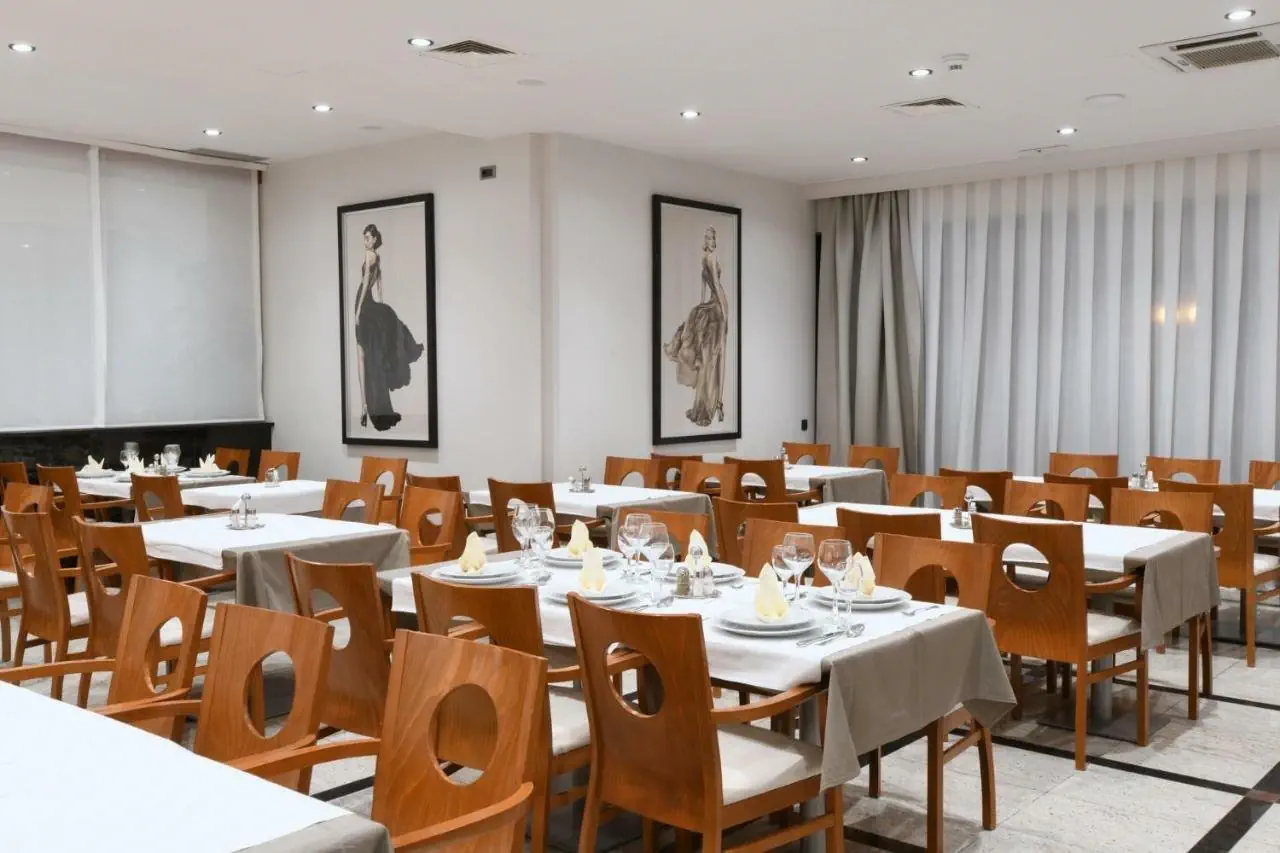 Aparthotel Milenij (Baska Voda)