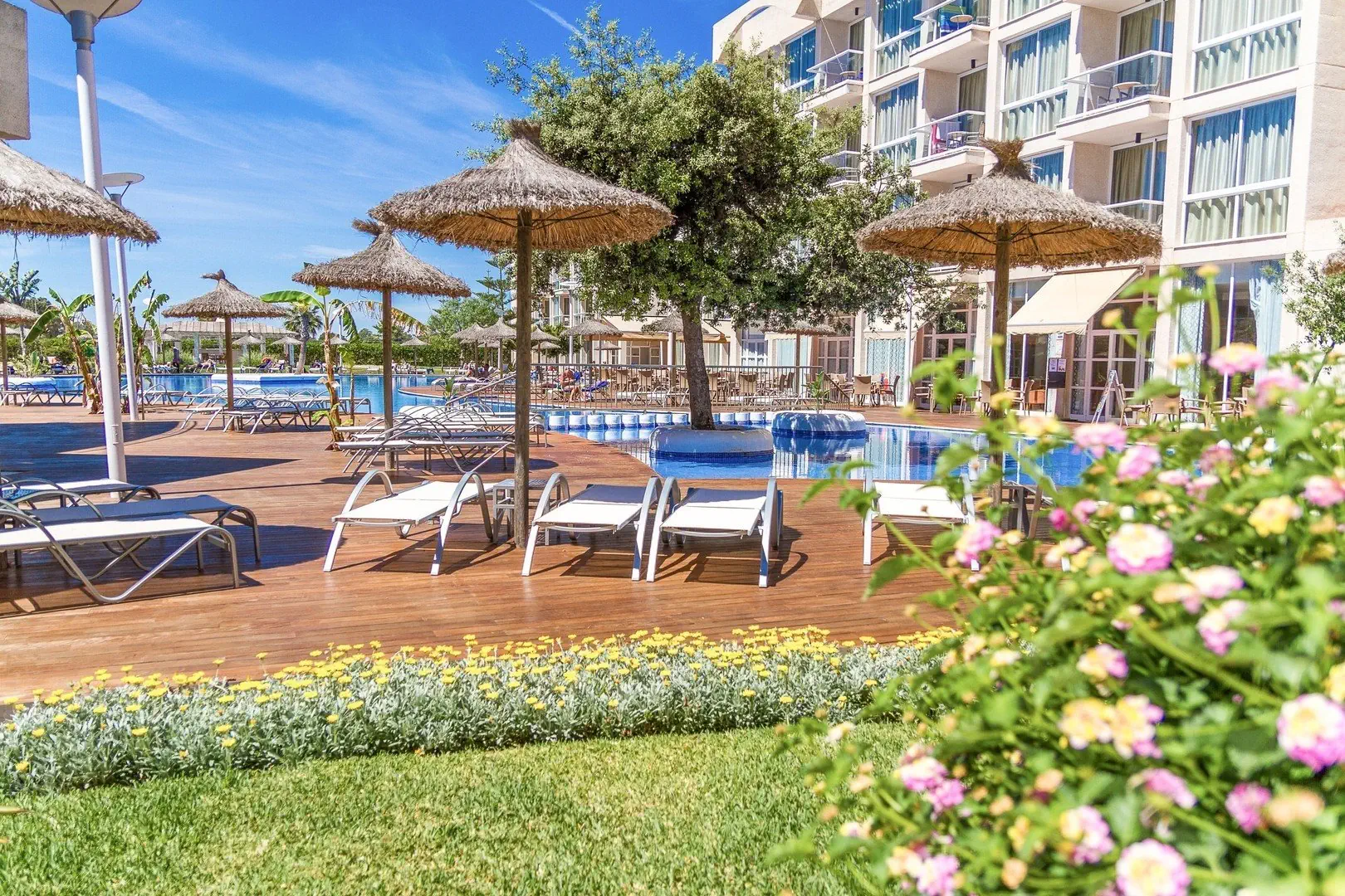 Zafiro Alzinar Mar (ex. Alegria Alzinar Mar Suites)