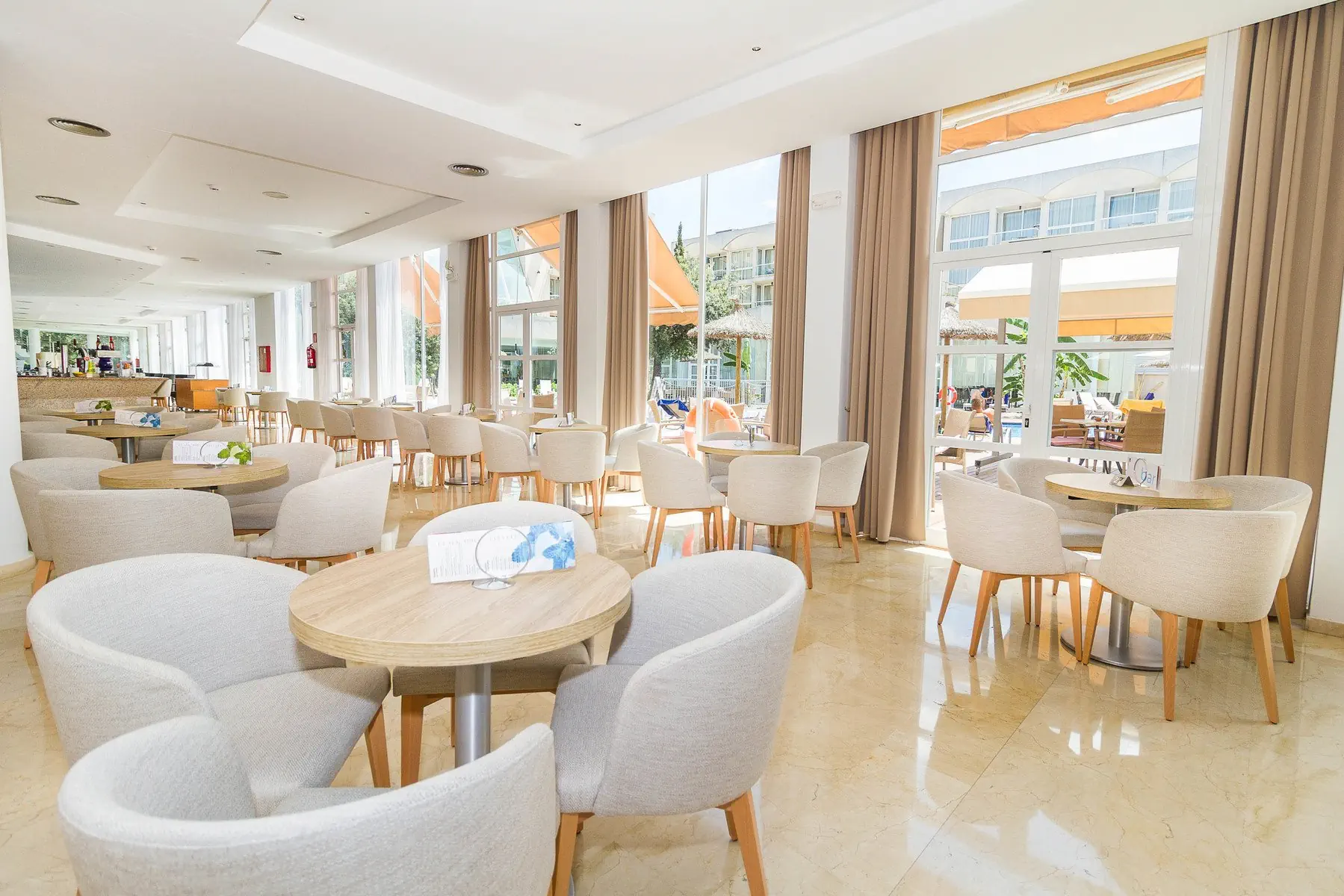Zafiro Alzinar Mar (ex. Alegria Alzinar Mar Suites)