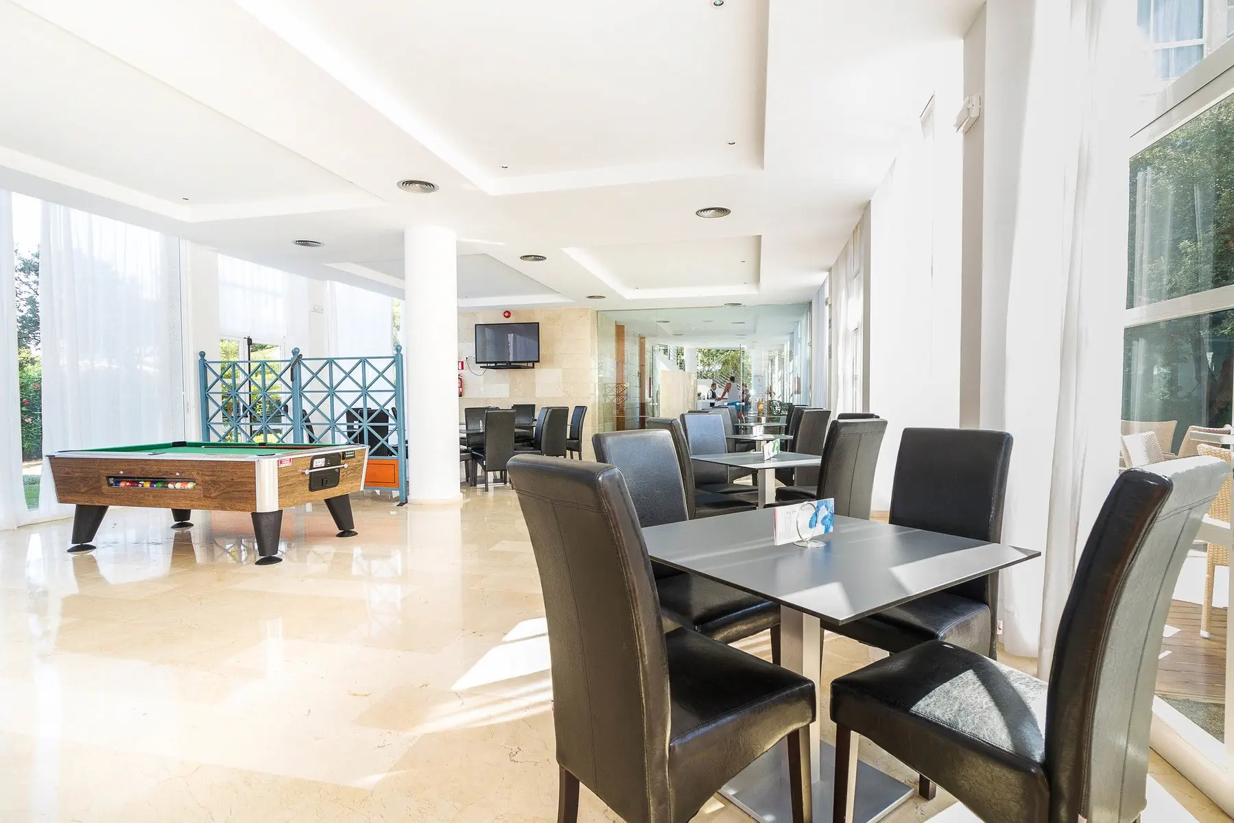 Zafiro Alzinar Mar (ex. Alegria Alzinar Mar Suites)