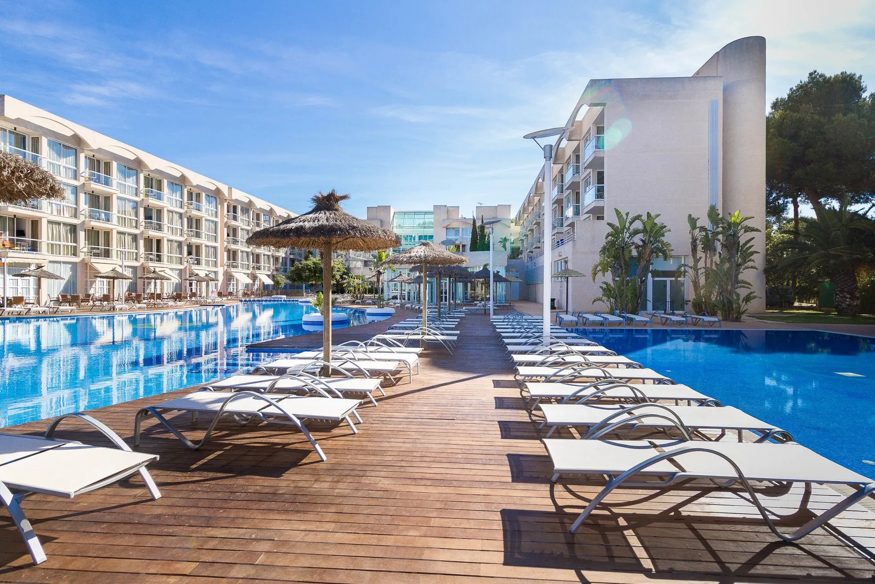 Zafiro Alzinar Mar (ex. Alegria Alzinar Mar Suites)