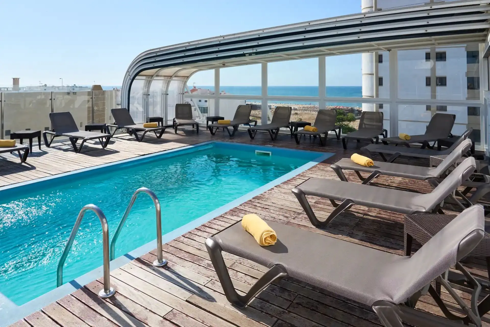 Baia Beach Hotel