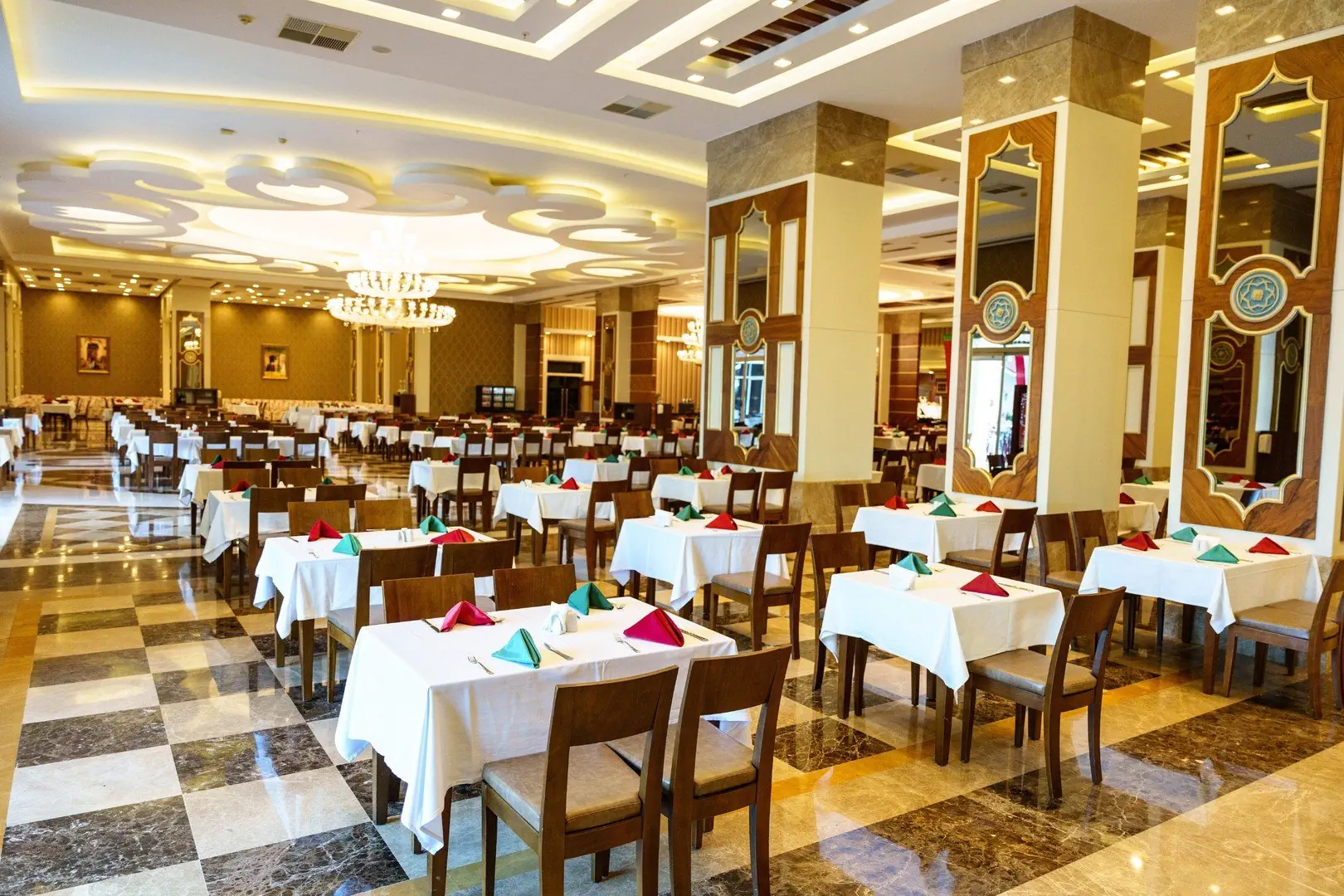 Side Premium by OZ Hotels