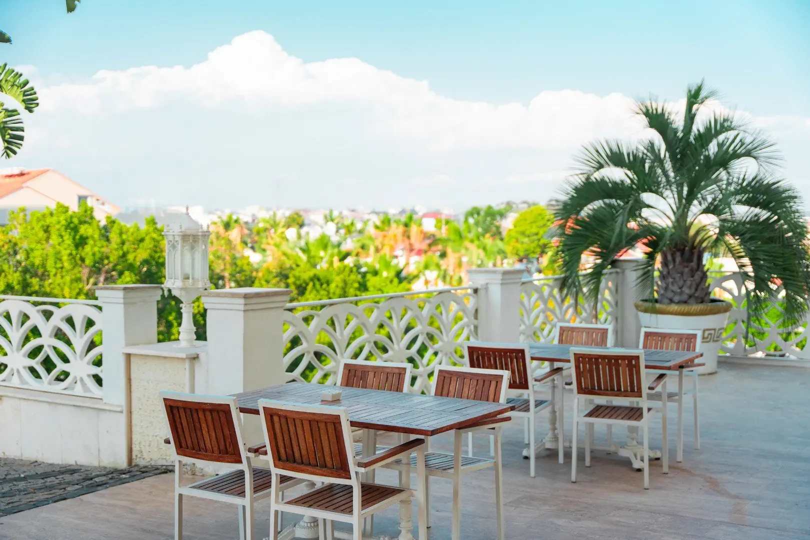 Side Premium by OZ Hotels