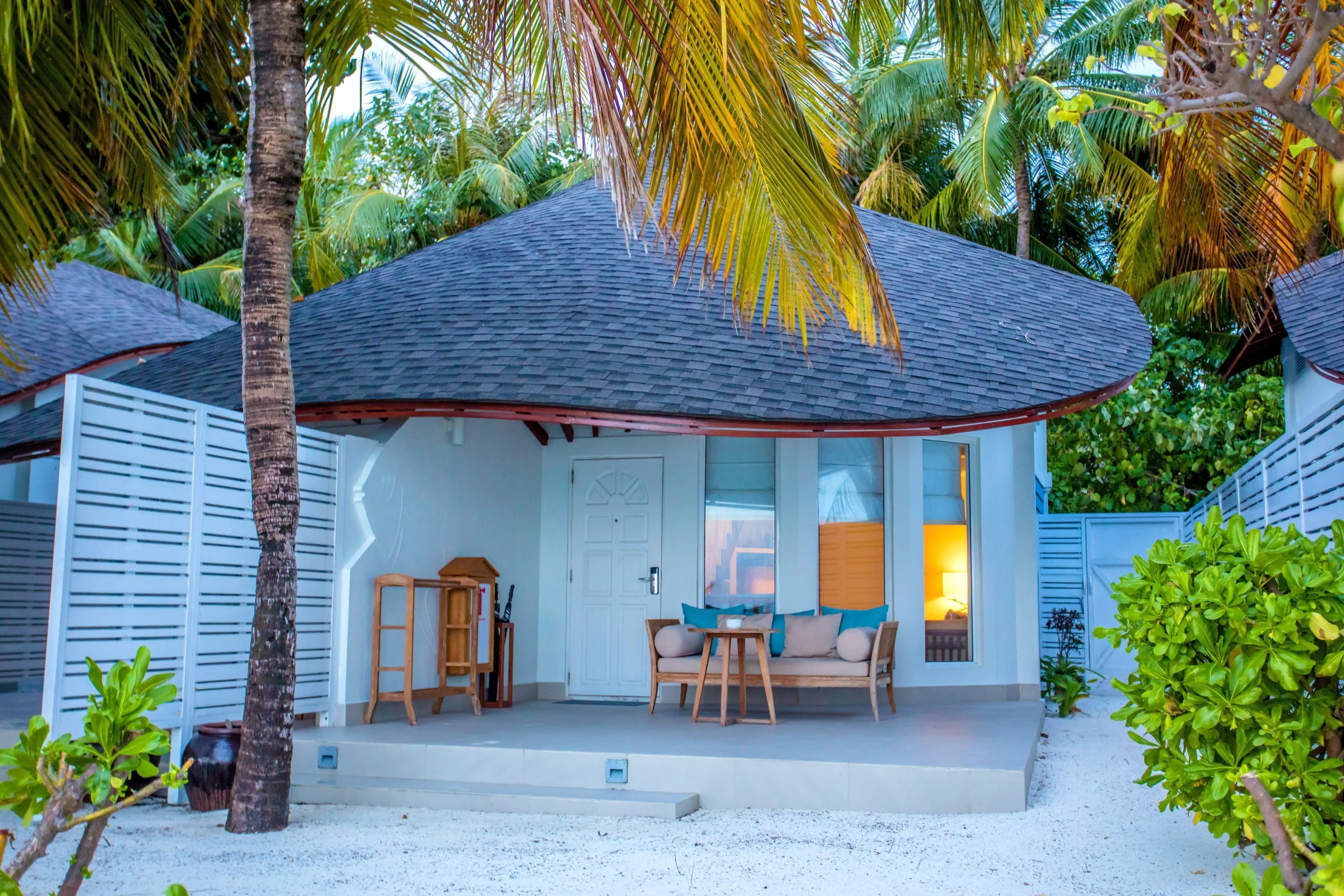 Machchafushi Island Resort & Spa Maldives, The Centara Collection - zdjęcie 11