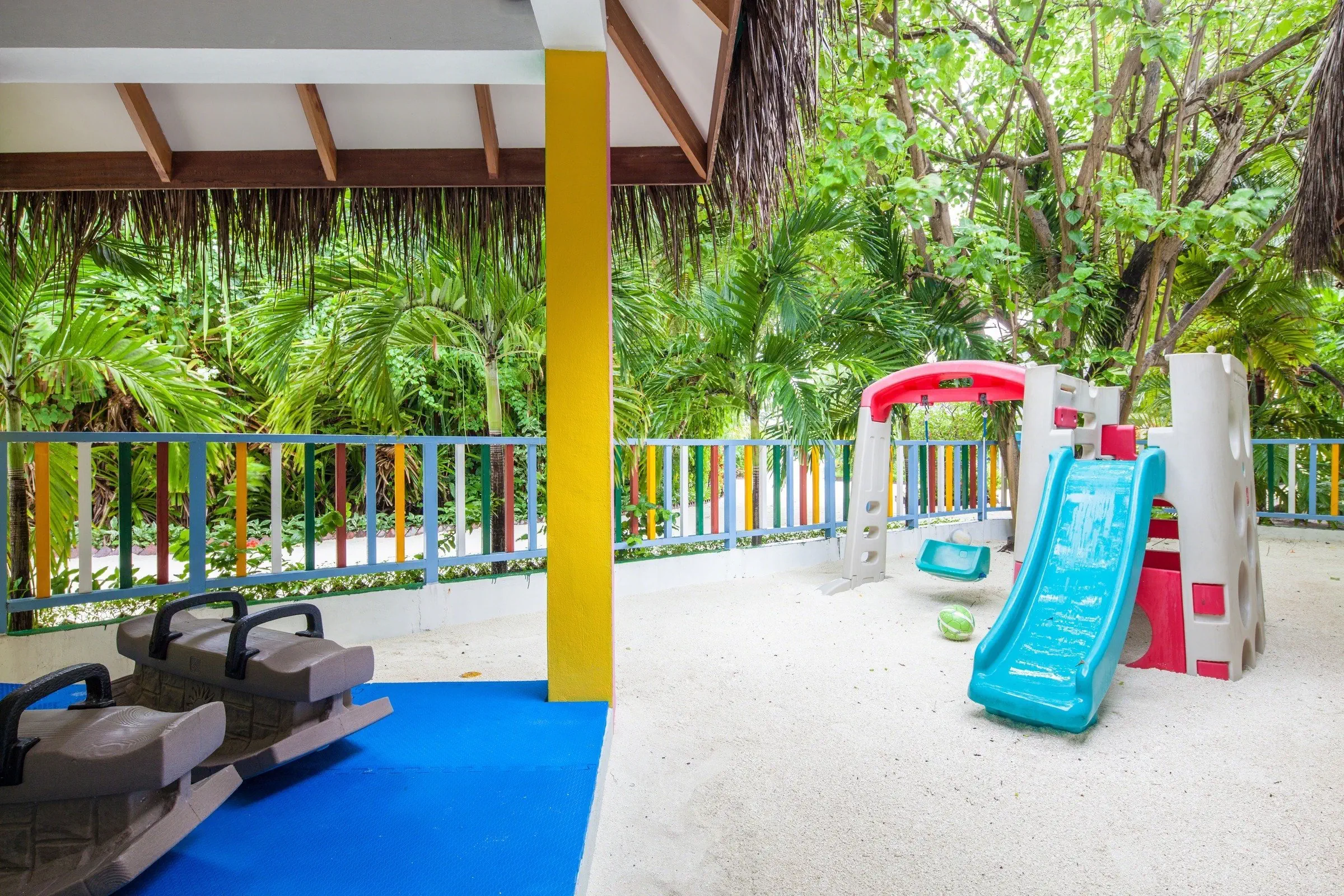 Machchafushi Island Resort & Spa Maldives, The Centara Collection - zdjęcie 14