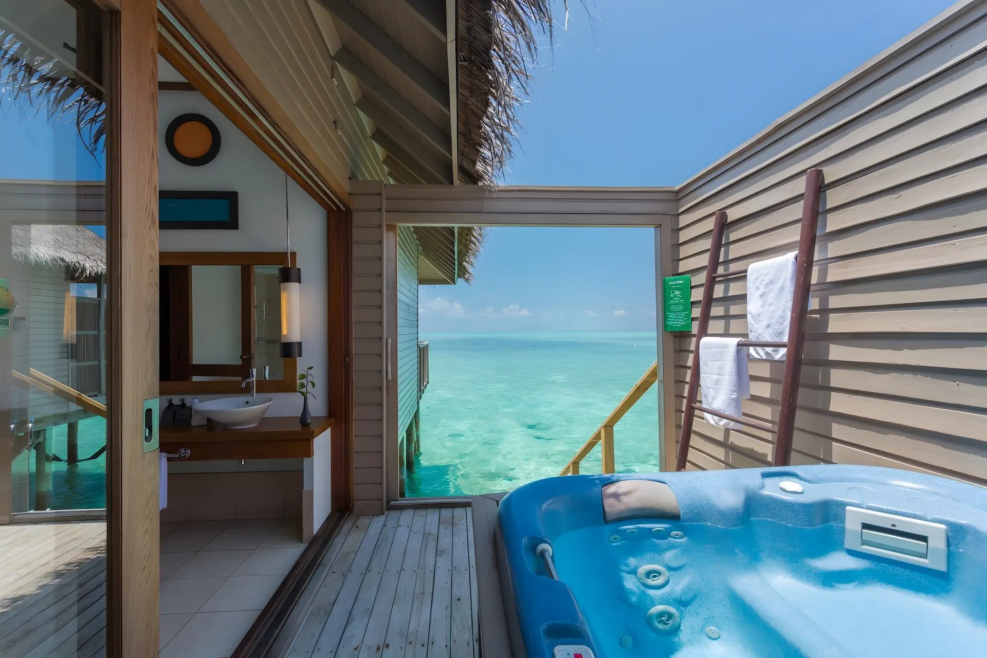 Meeru Island Resort - zdjęcie 11