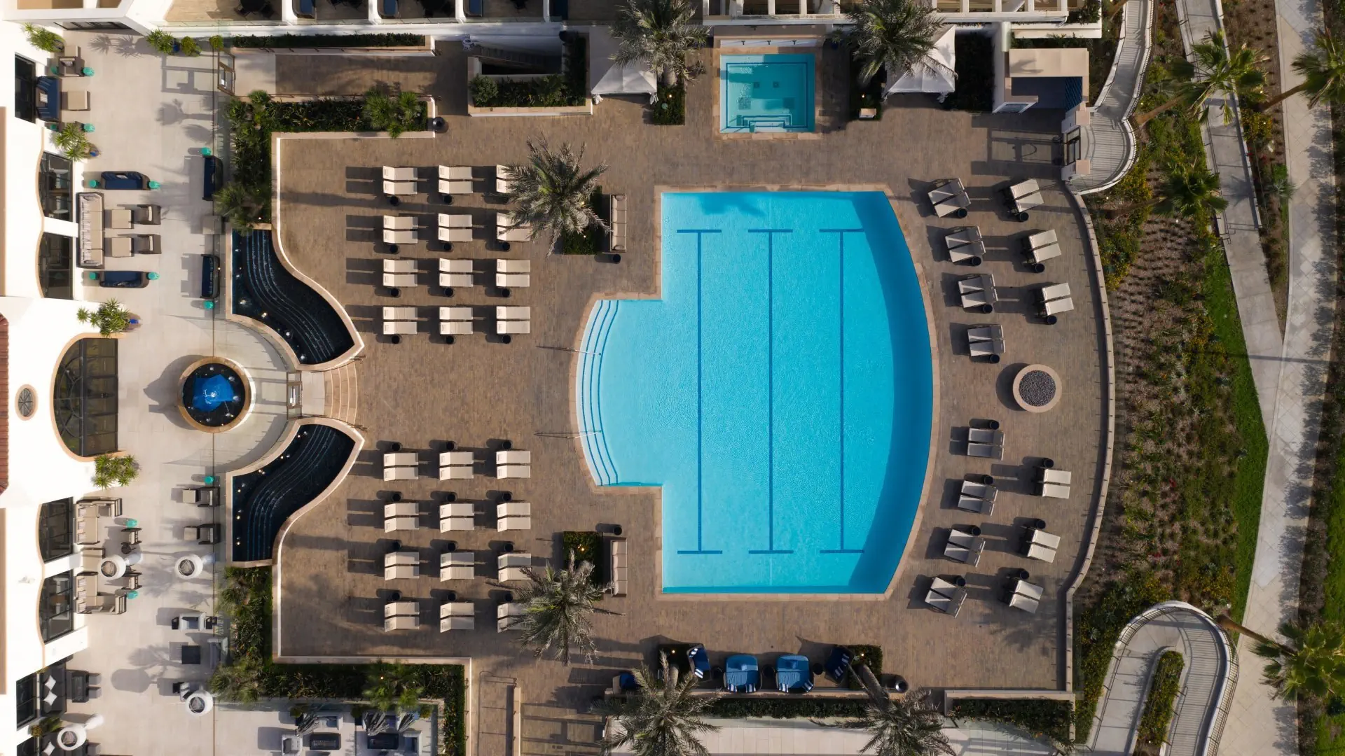 Hilton Waterfront Beach - zdjęcie 12