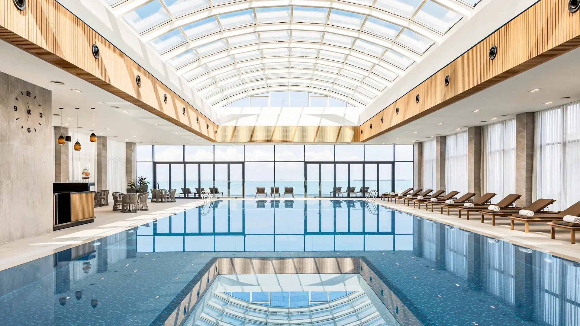 Courtyard by Marriott Batumi - zdjęcie 4