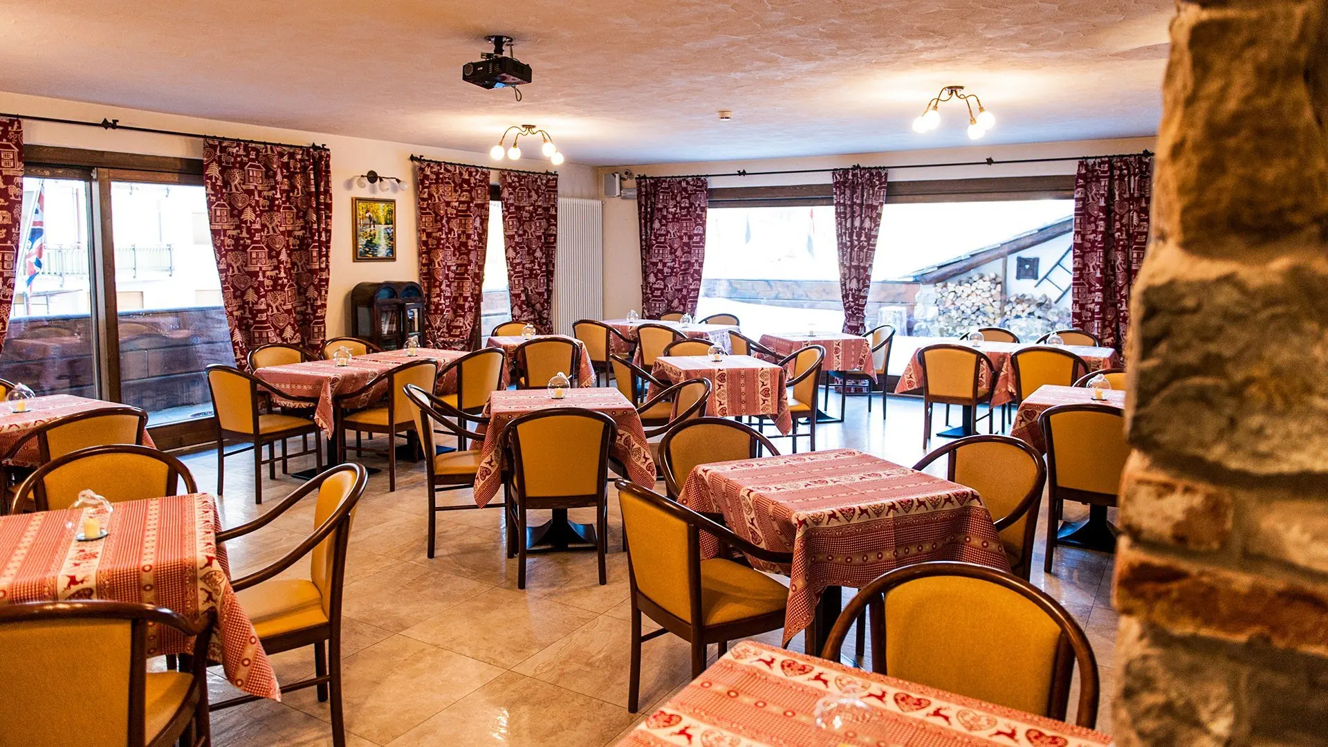 Limone Palace