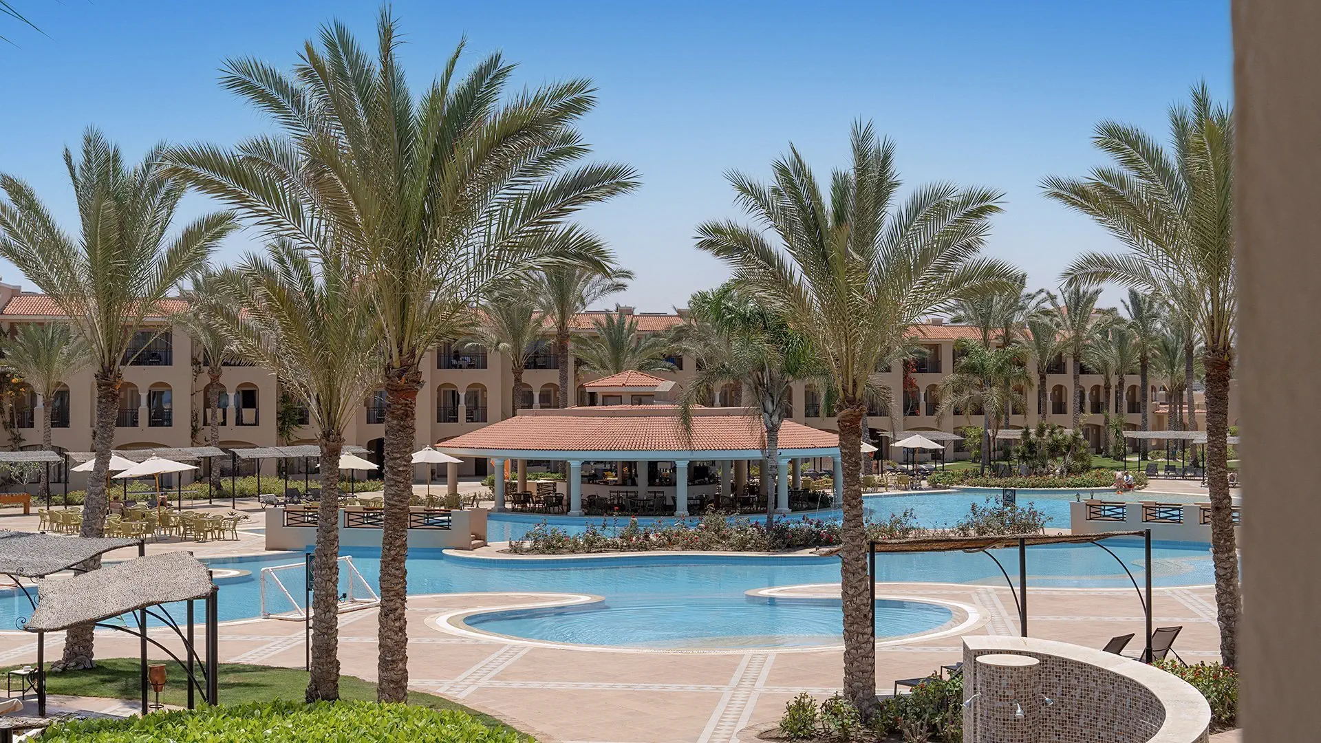Hotel Jaz Almaza Beach Resort