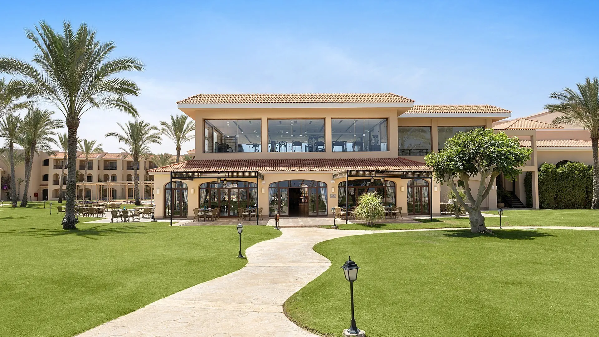 Hotel Jaz Almaza Beach Resort