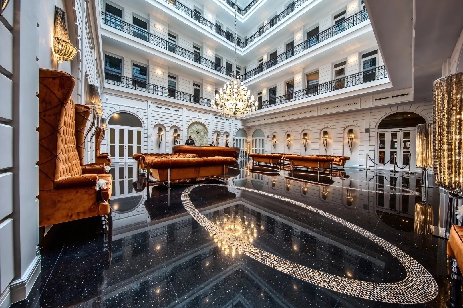 Prestige Budapest - zdjęcie 2