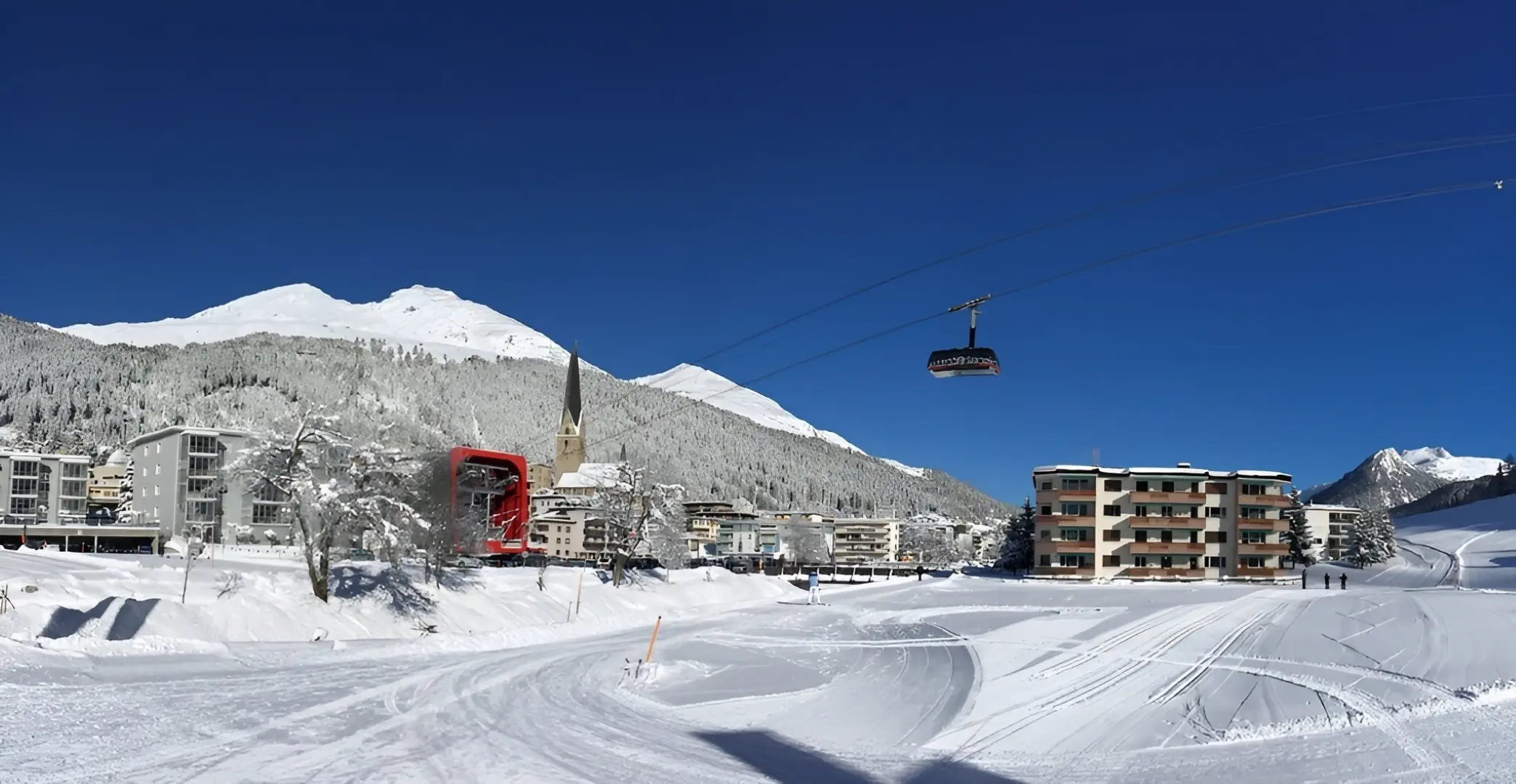 National (Davos) - zdjęcie 24
