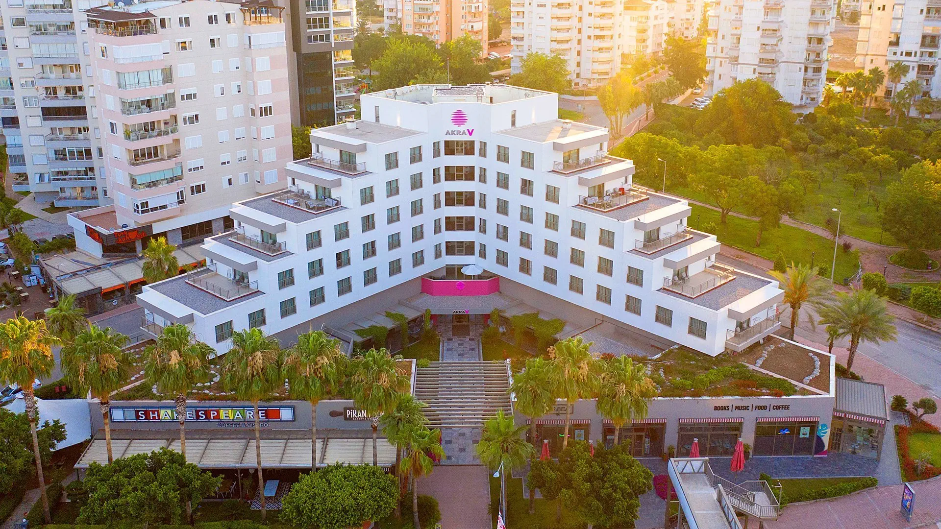 Akra V (ex. Barut Akra Park)