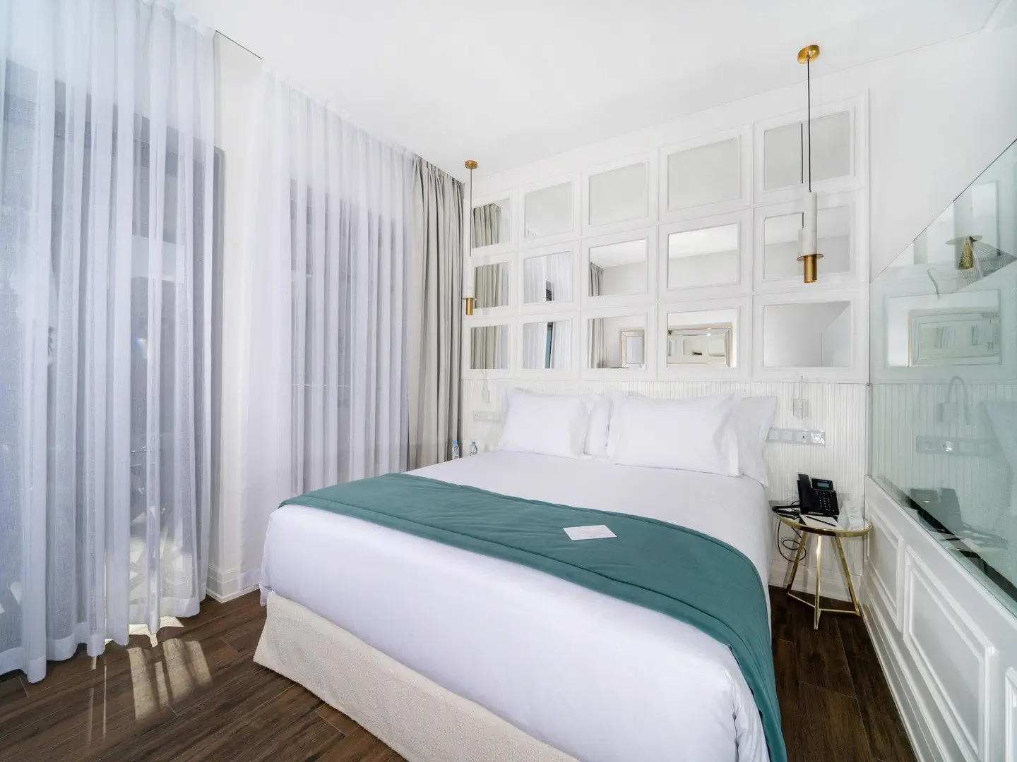 Petit Palace Suites - zdjęcie 8