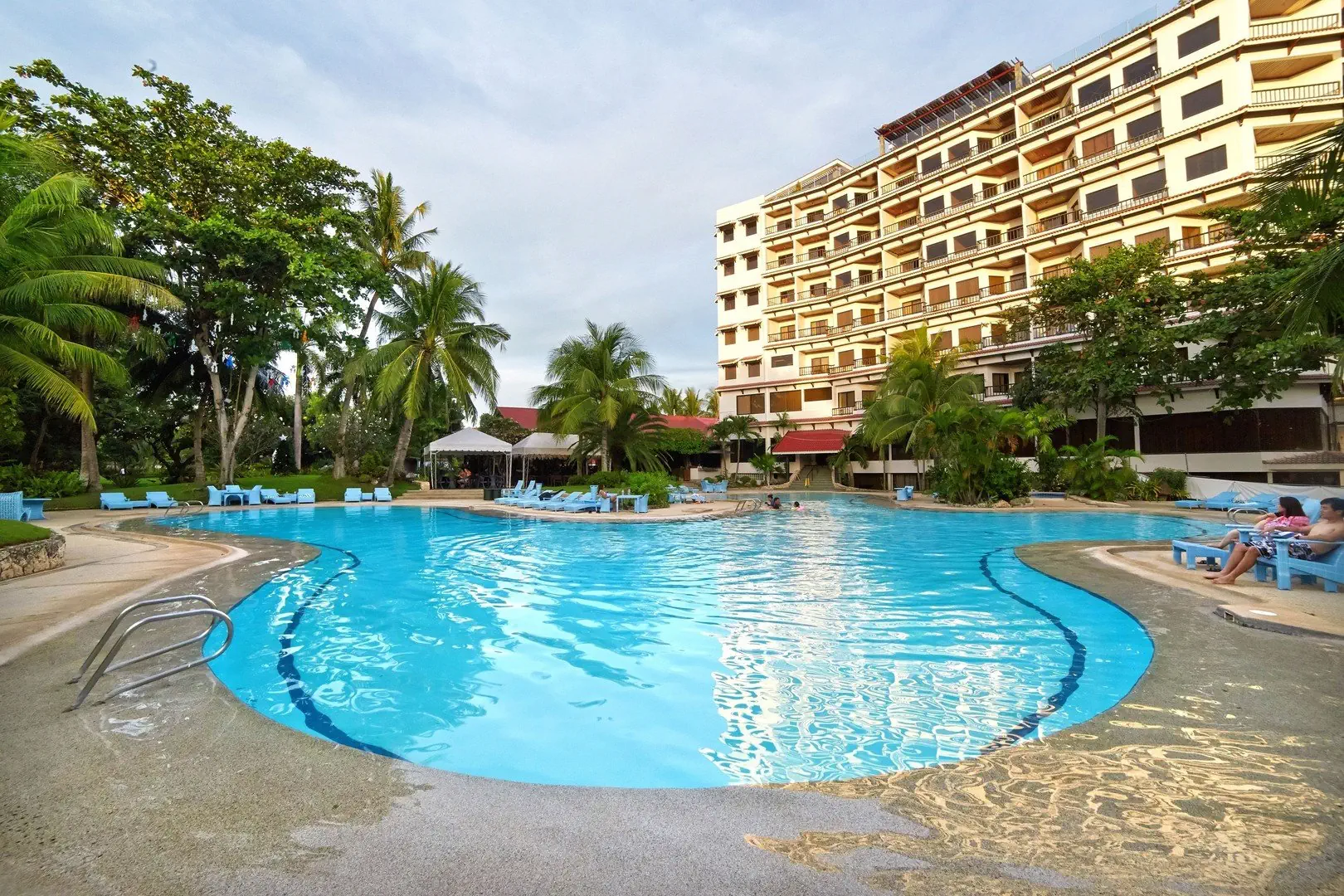 Cebu White Sands at Maribago Beach Resort - zdjęcie 3