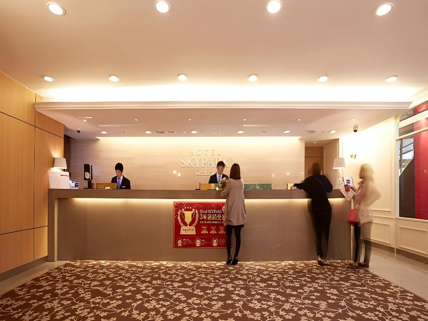 Skypark Central Myeongdong - zdjęcie 5